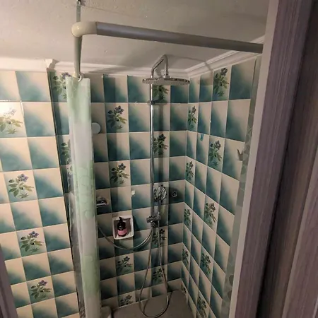 Lägenhet 2 Bedroom For 4 People 42m From The Sea *