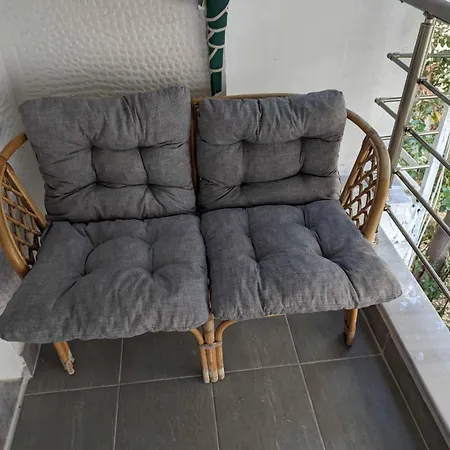 Lägenhet 2 Bedroom For 4 People 42m From The Sea *